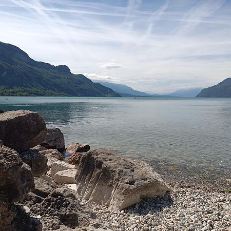 Du Vent Dans Les Arbres -120M2 Belle Vue Sur Le Lac Chindrieux Quarto foto